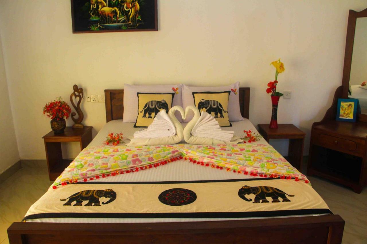Hungry Lion Resort Sigiriya Luaran gambar